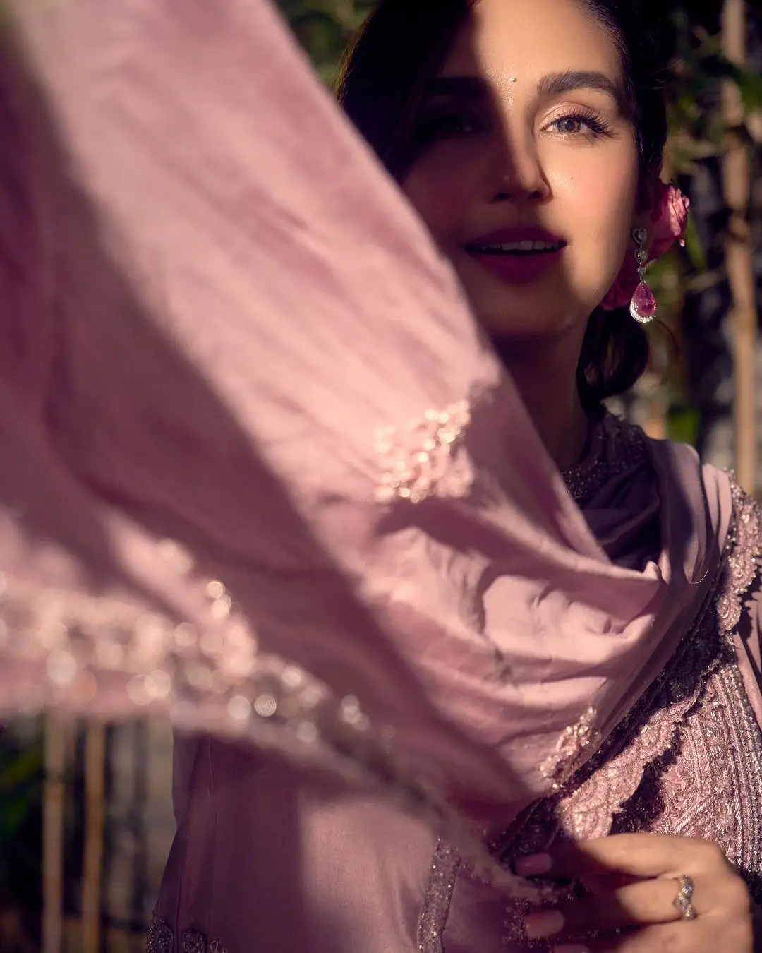 Huma Qureshi in Pink Kurta with Palazzo Dupatta